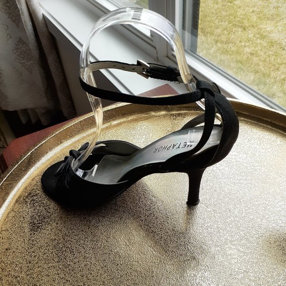 *EUC* METAPHOR 7 1/2 BLACK STRAPPY 4 " HEEL - Picture 9 of 10